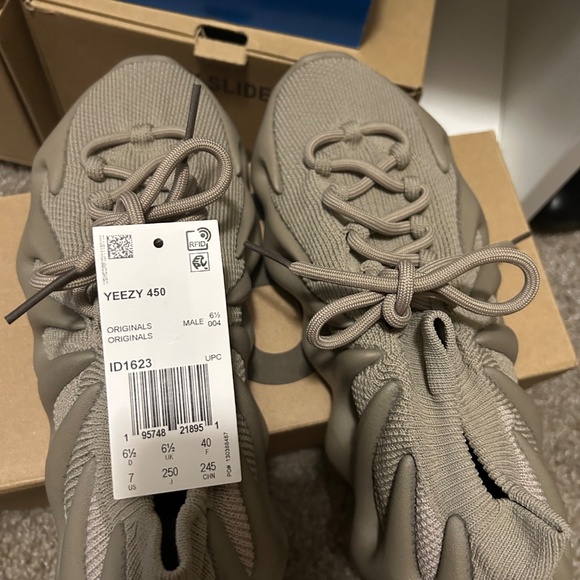Yeezy 450 Stone Flax - Picture 5 of 5
